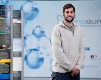 Javier Plou, nanoGUNE postdoctoral researcher