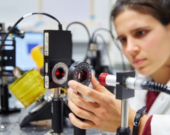 Becas nanoGUNE: abierta la convocatoria para los estudiantes de máster